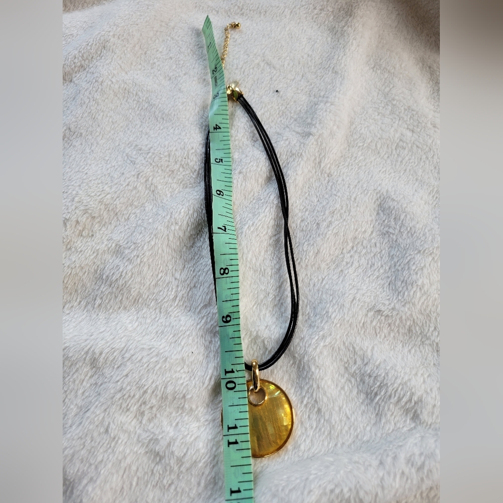 Lia Sophia | NWT Black/Gold Taos Mother of Pearl Mosaic Pendant Necklace - Picture 10 of 12